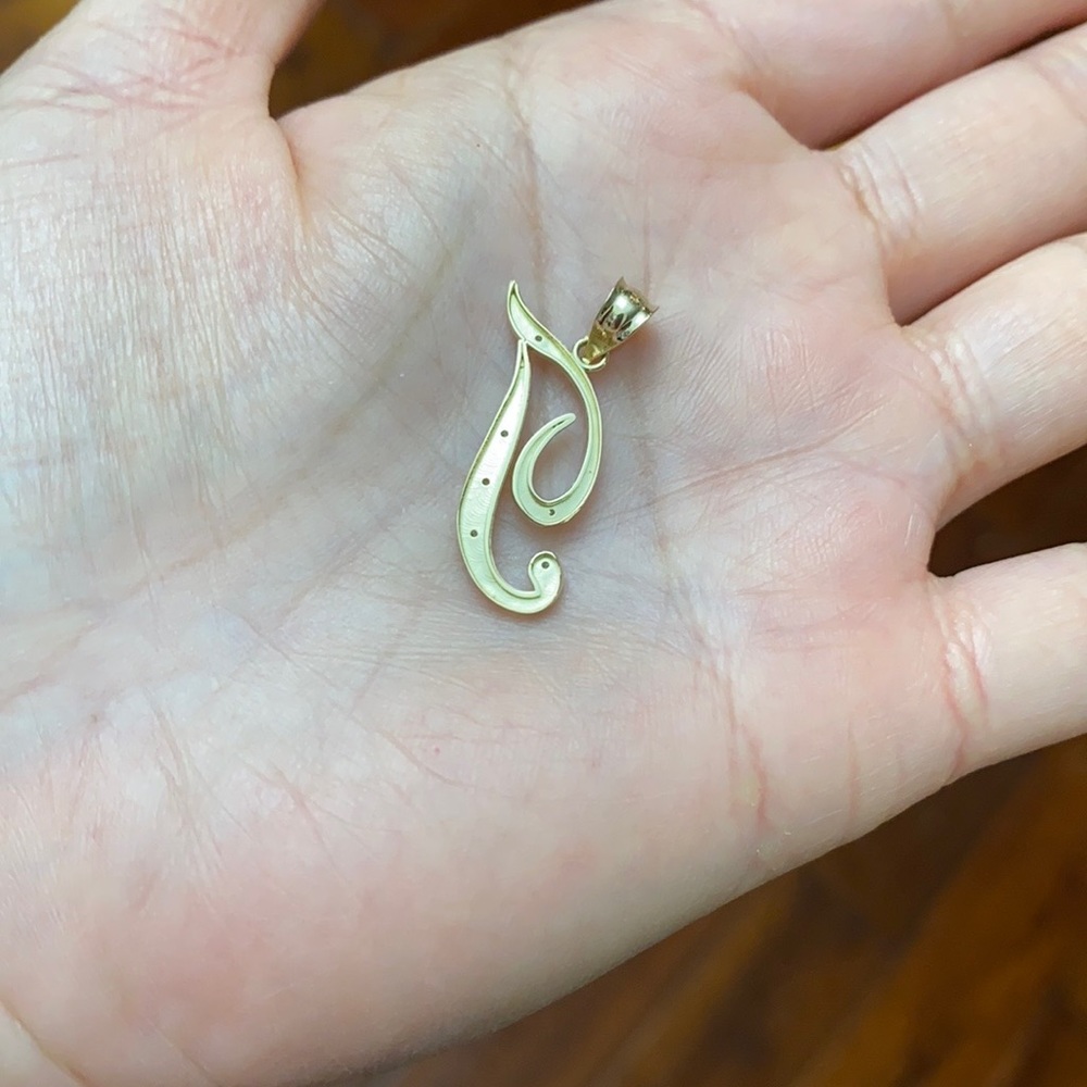 14k Solid Gold Initial Letter T Script Diamond Pe… - image 7